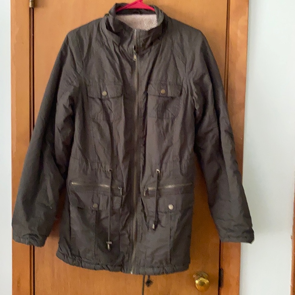 Womens jacket with zippered pickets